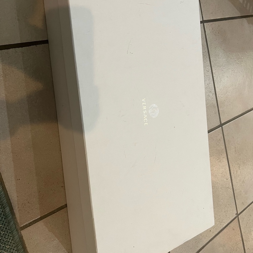 Versace shoes! - Picture 3 of 4